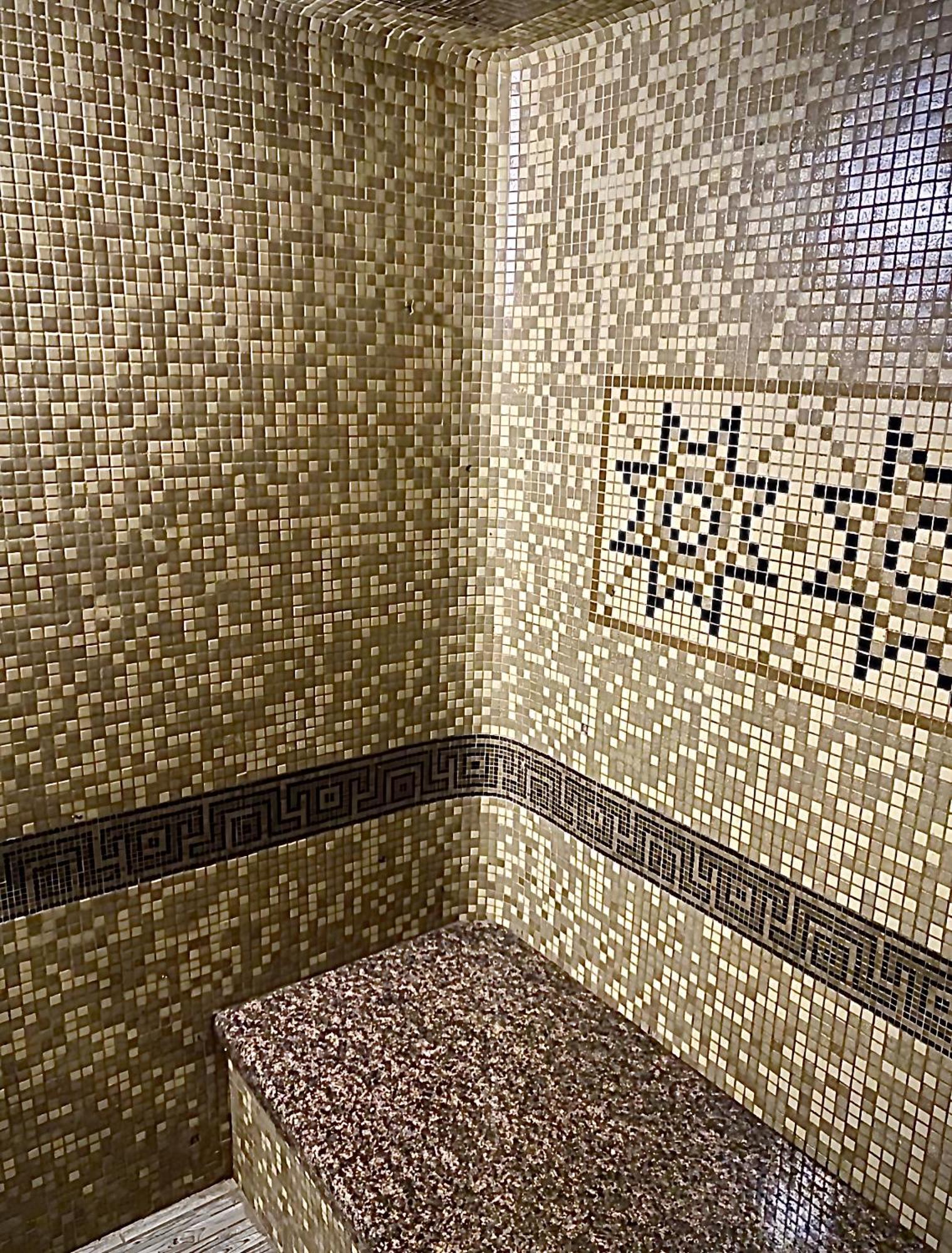 Hotel Koral TTchernivtsi Extérieur photo